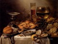 Bodegón de banquete con un cangrejo en bandeja de plata Pieter Claesz